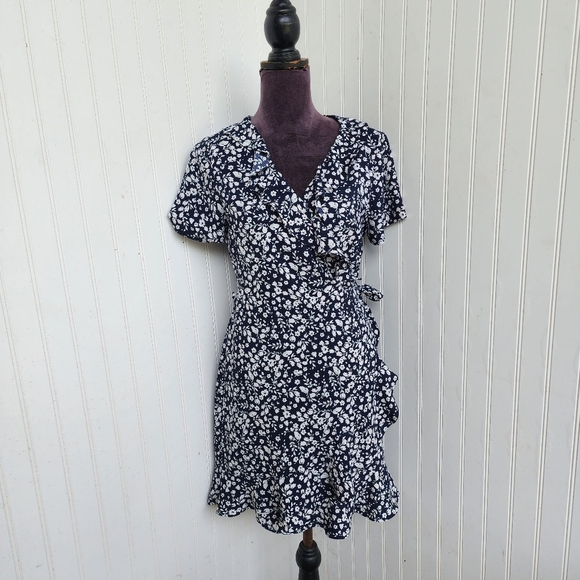 Ann Taylor LOFT Floral Surplice V-Neck Wrap Ruffle Mini Dress Navy White Tie MP - Picture 1 of 16